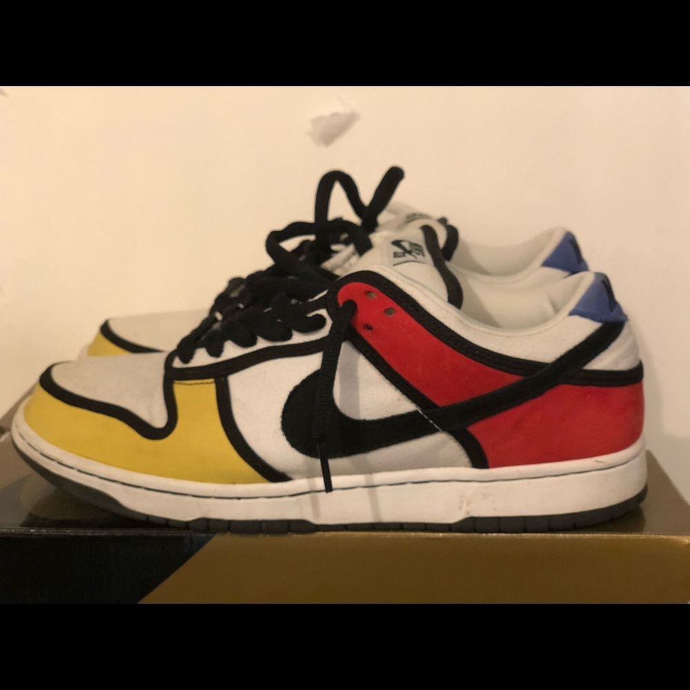 Nike SB Dunk Pro “Piet Mondrian” size 9